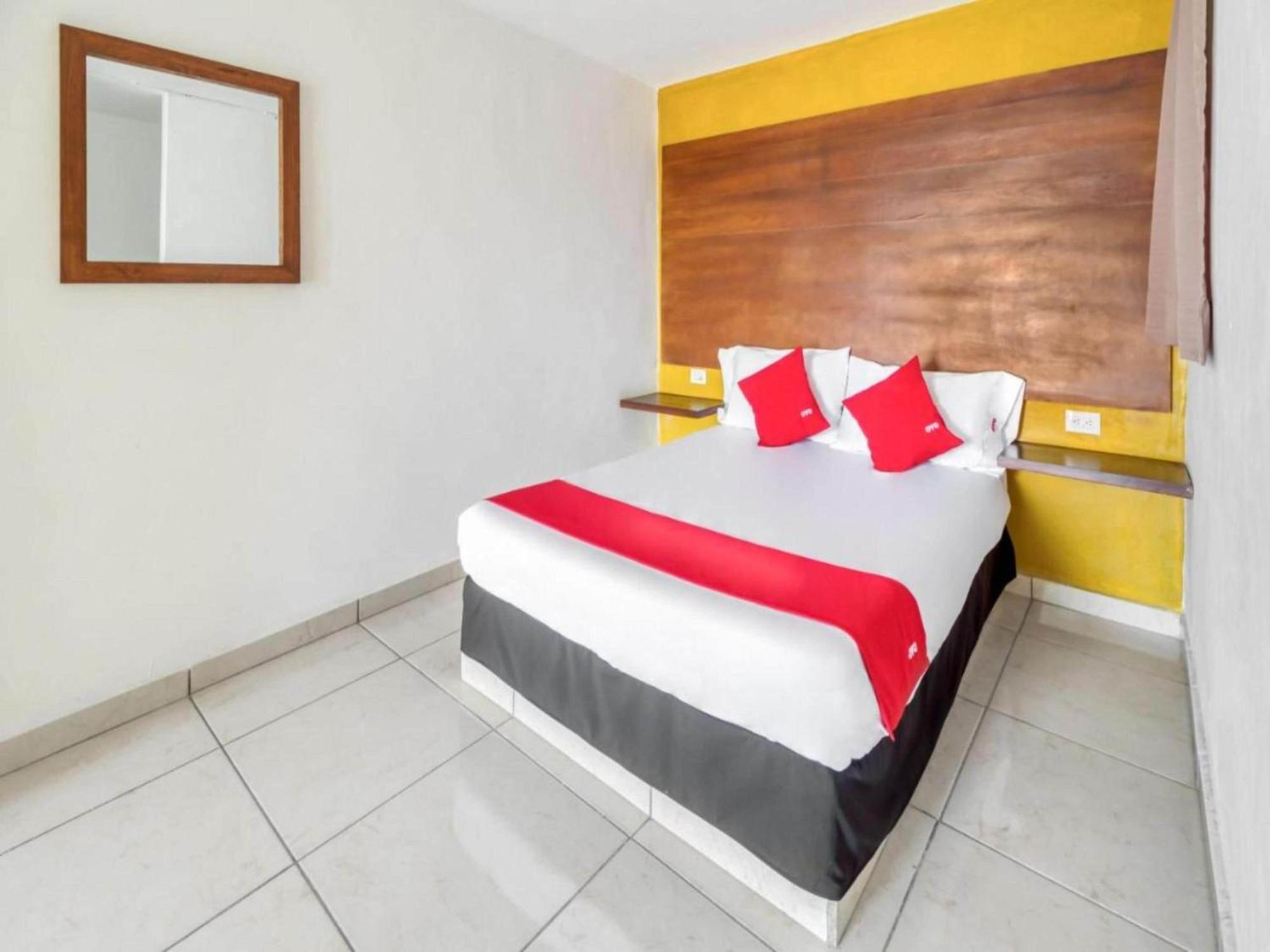 Oyo Hotel Familiar Tollan Cholula Exterior photo